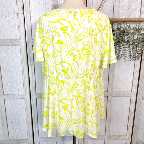 Torrid Georgette Twist Surplice Flutter Sleeve Blouse Green Yellow Plus Size 1X - Picture 10 of 14
